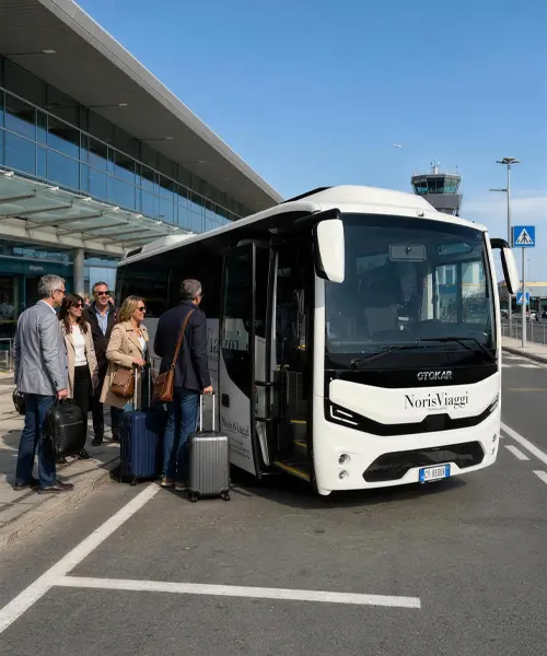 Bus Noris Viaggi in aeroporto per comitive